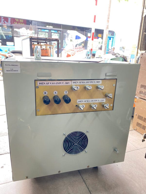 z6096428163639_a221d0bd5c54a5dbc2adcdbacc4e4b36 Biến Áp 3 Pha Khô 60kVA (Tự Ngẫu) – Giải Pháp Chuyển Đổi Điện Áp Hiệu Quả và An Toàn